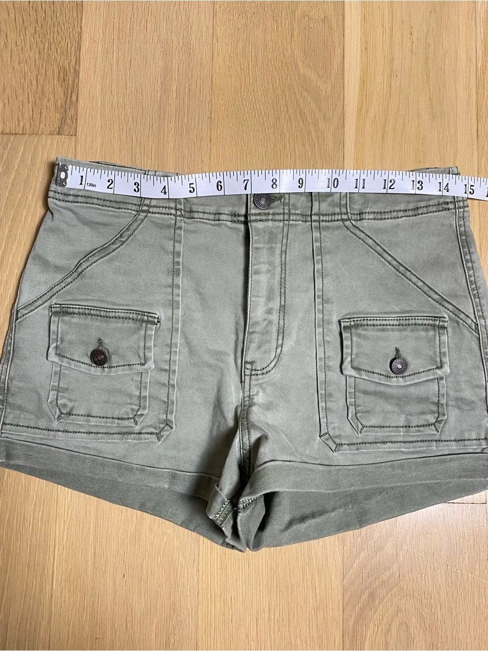 Abercrombie & Fitch Olive Green Cargo Utility Shorts Size 8 W29 Cuffed Casual